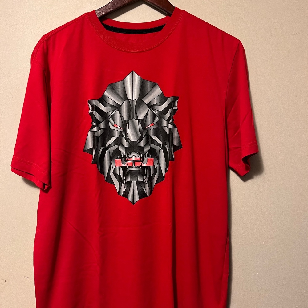 Lebron James King Lion Shirt